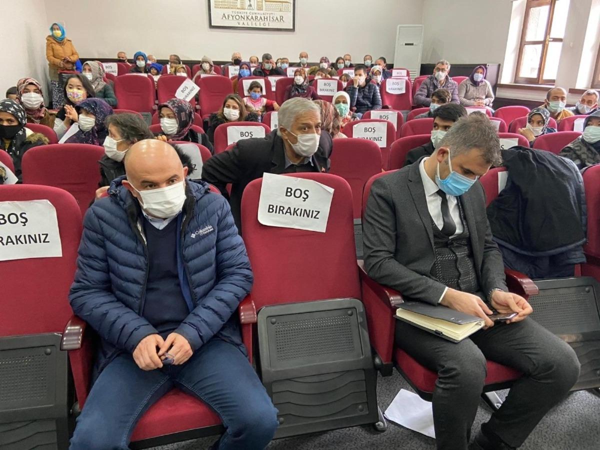 Afyonkarahisar&rsquo;da &lsquo;Halk toplantısı&rsquo; ger&ccedil;ekleştirildi