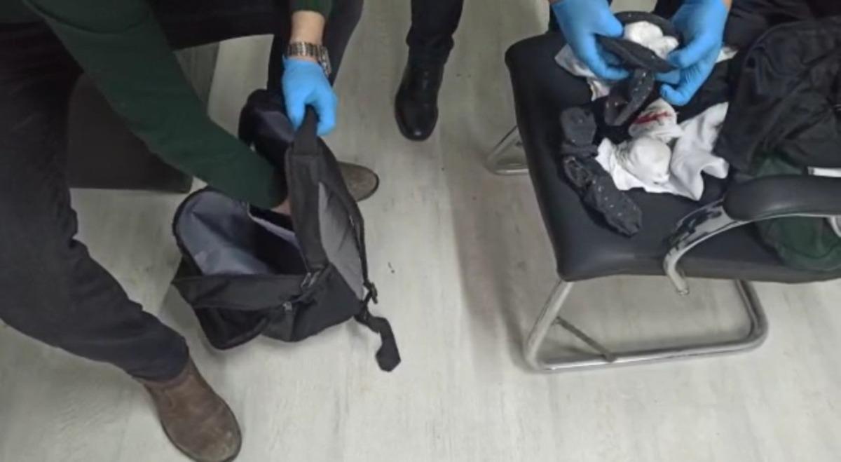 Satışa hazırlanan uyuşturucu, &ccedil;orabın i&ccedil;inden &ccedil;ıktı