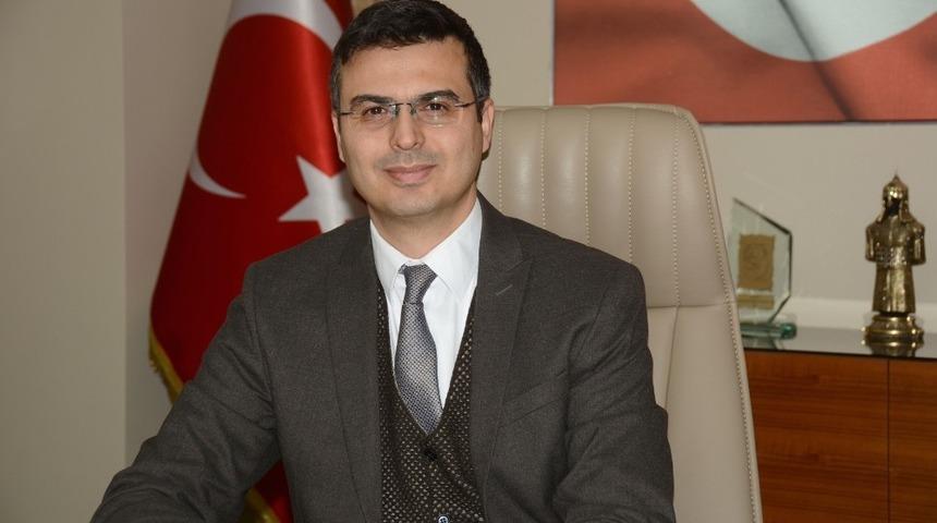 Dr. Korkmaz&rsquo;dan "Kolorektal kanserden korunmak i&ccedil;in taramalarınızı d&uuml;zenli yaptırın" &ccedil;ağrısı
