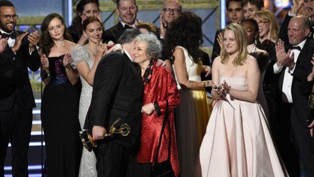 2017 Emmy Ödülleri sahiplerini buldu