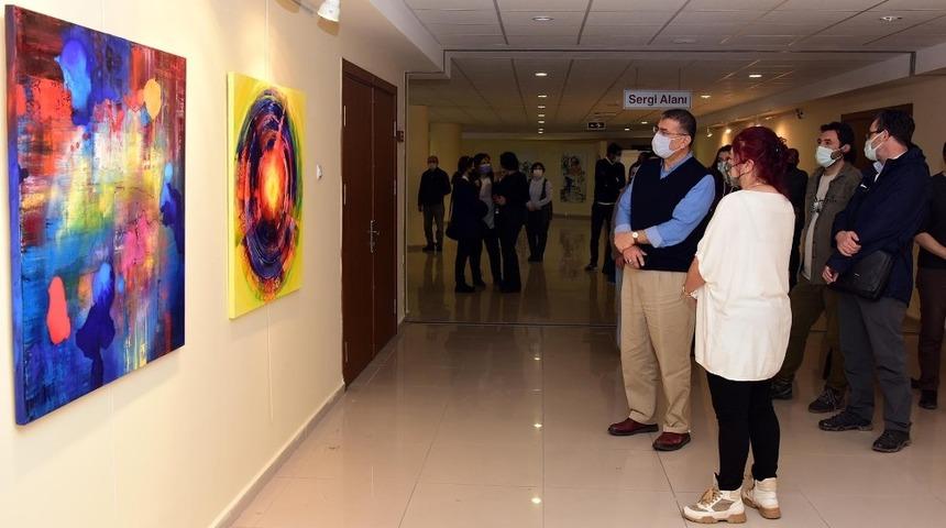 Afyonkarahisar’da “Rengin Diyalektiği” sergisi açıldı