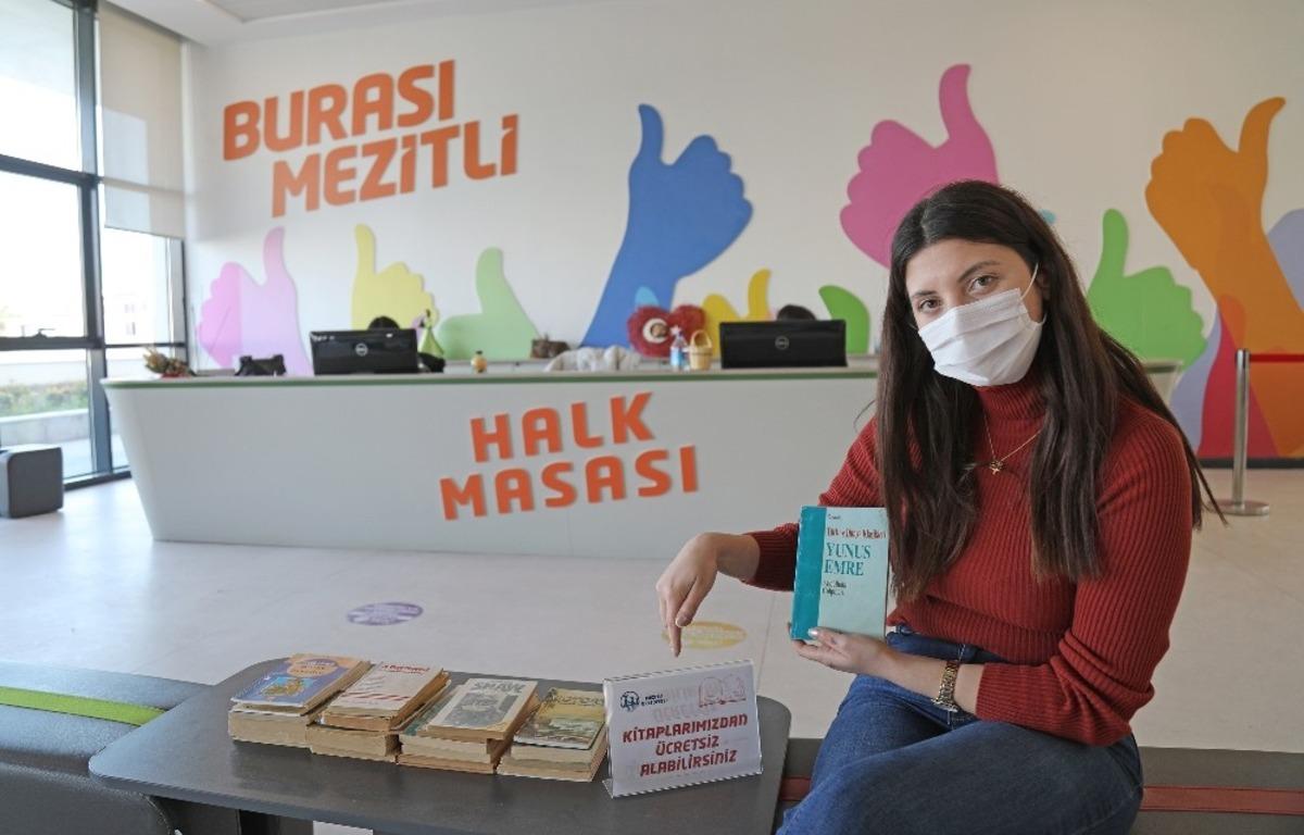 Mezitli&rsquo;de &uuml;cretsiz kitap alışverişi