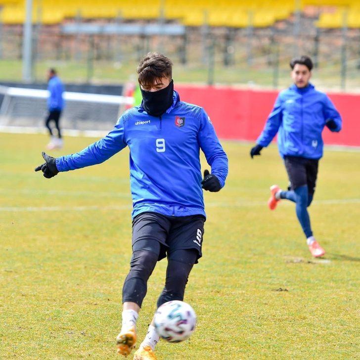 Uşakspor, Hacettepe maçı hazırlıklarını sürdürdü G1