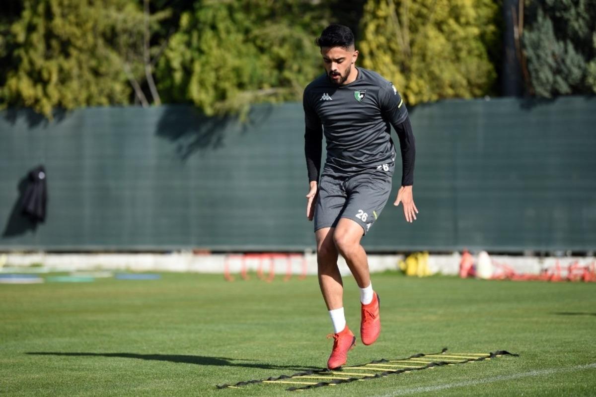 Denizlispor, Başakşehir ma&ccedil;ı hazırlıklarına başladı