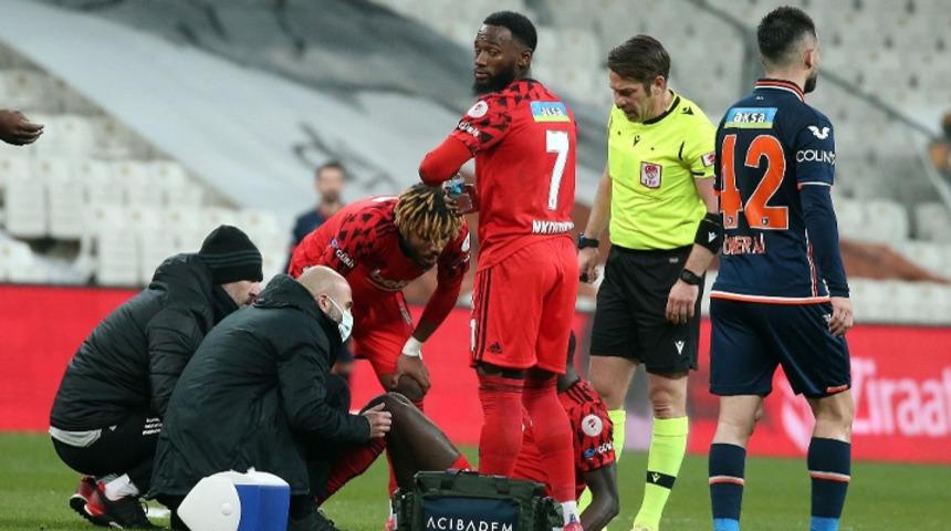 Aboubakar tedbir amaçlı oyundan alındı