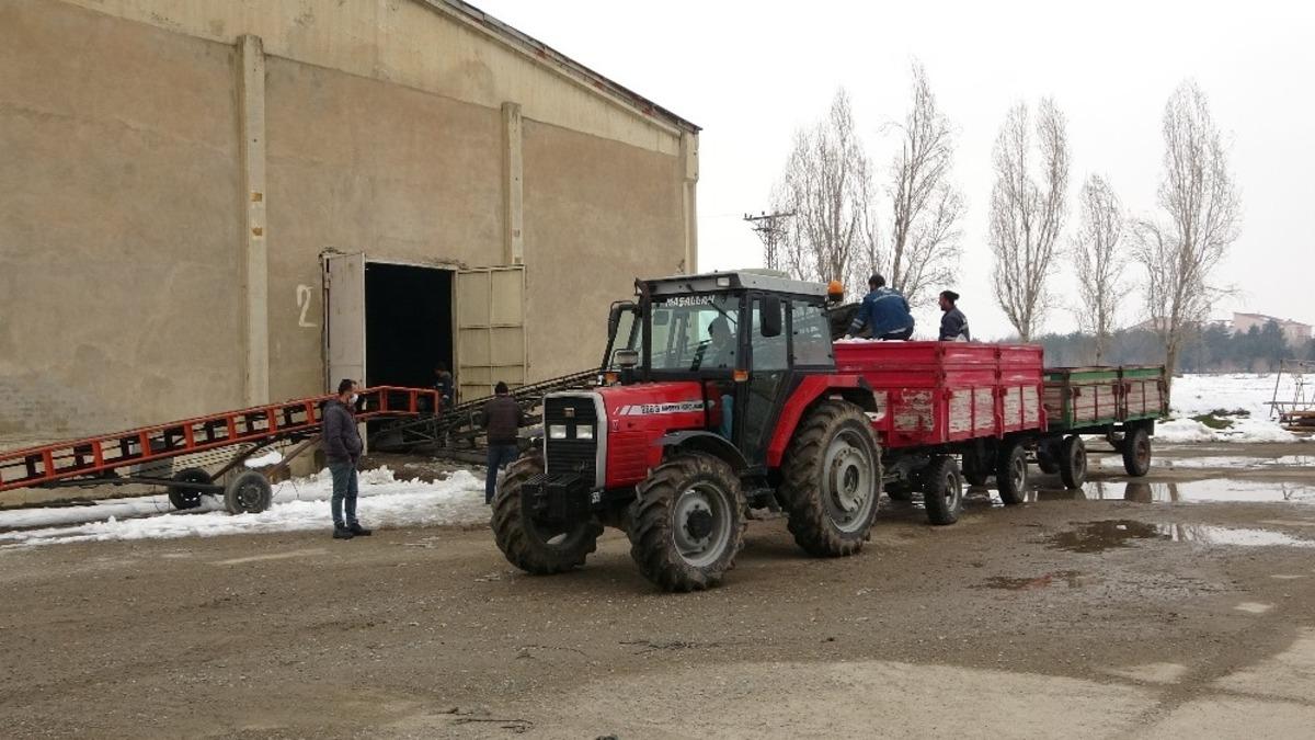 Muş&rsquo;ta bin 500 &ccedil;ift&ccedil;iye g&uuml;bre ve tohum desteği