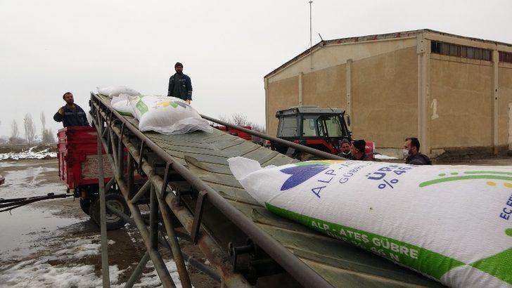 Muş’ta bin 500 çiftçiye gübre ve tohum desteği G2