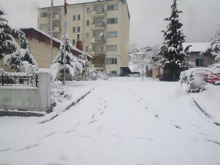 Denizli’de kar kalınlığı 15 santimetreye yükseldi G5