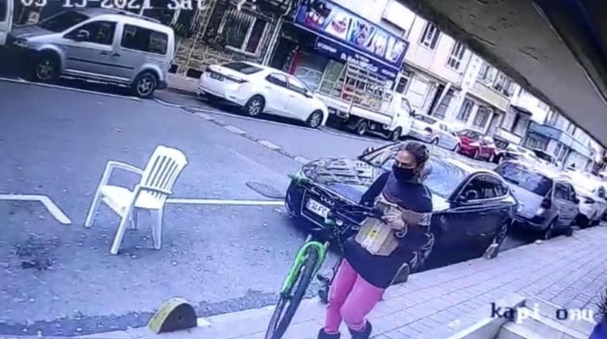 (&Ouml;zel) Fatih&rsquo;teki bisiklet hırsızlığı kamerada