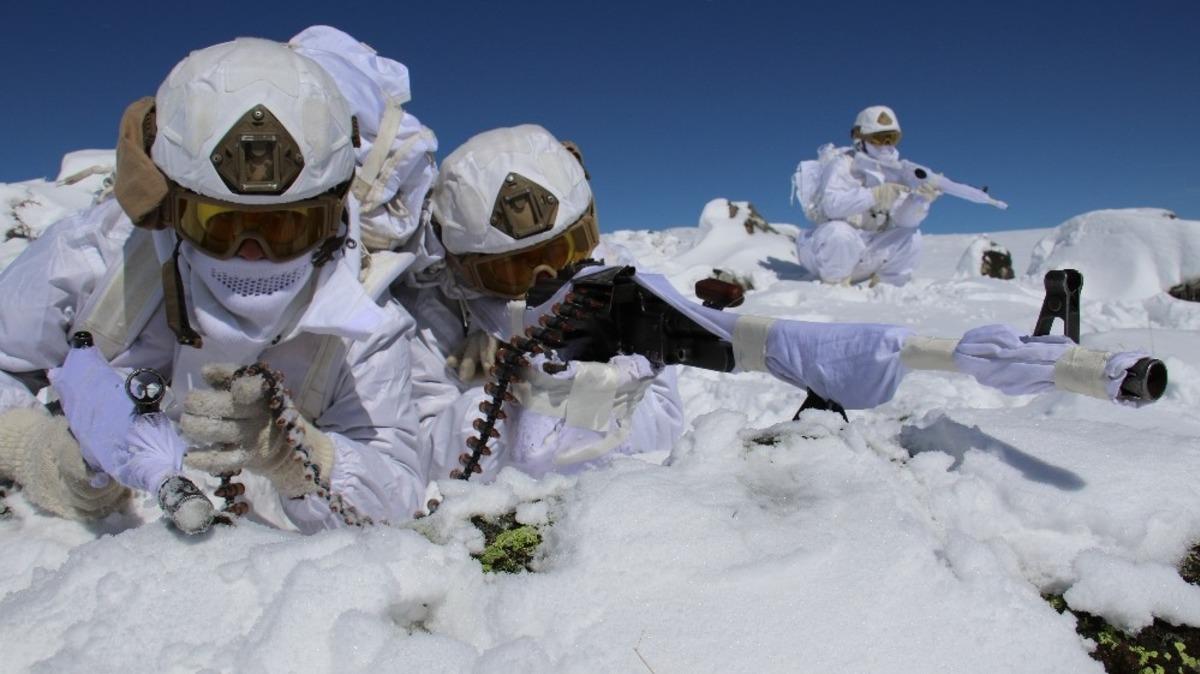 Bing&ouml;l&rsquo;de ter&ouml;r&uuml;n beli kırıldı,Eren-4 operasyonu kararlılıkla s&uuml;r&uuml;yor