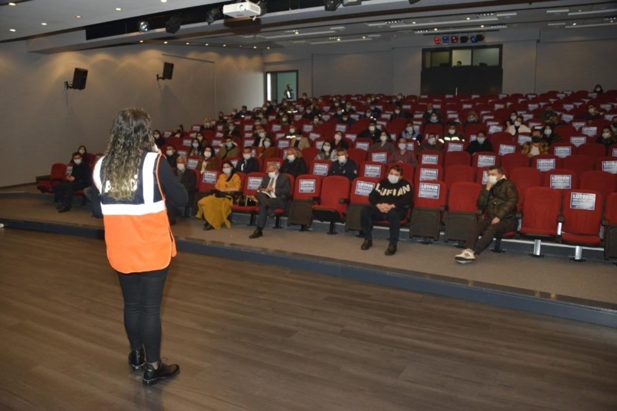 Yenişehir Belediyesi personeline afet farkındalık eğitimi
