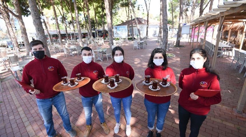 Engelsiz Kafe yeniden a&ccedil;ıldı