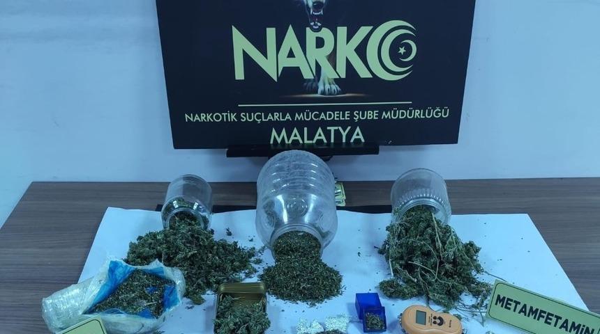 Polis uyuşturucu tacirlerine g&ouml;z a&ccedil;tırmıyor