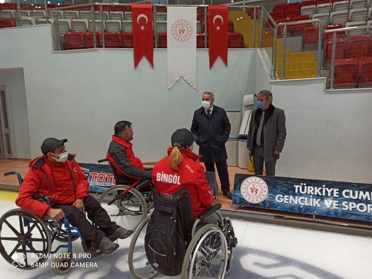 Tekerlekli Curlingte ikili kamp G1