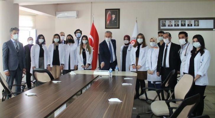 Rektör Levent, Tıp Fakültesi öğrencileri ile bir araya geldi G5