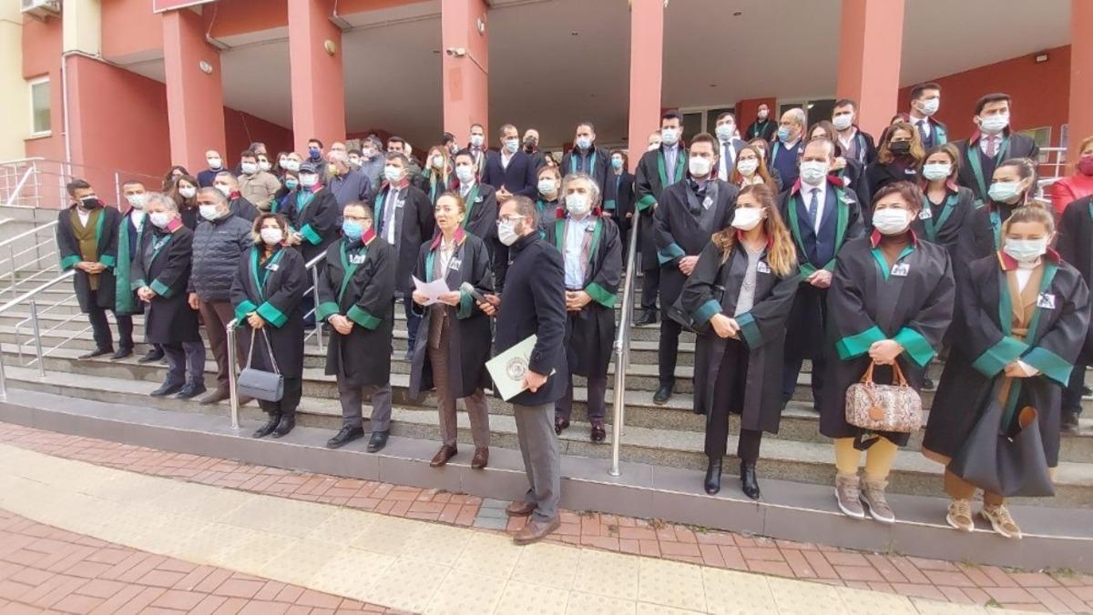 Gen&ccedil; avukatı &ouml;ld&uuml;ren saldırganın en ağır cezayı alması i&ccedil;in tek y&uuml;rek oldular