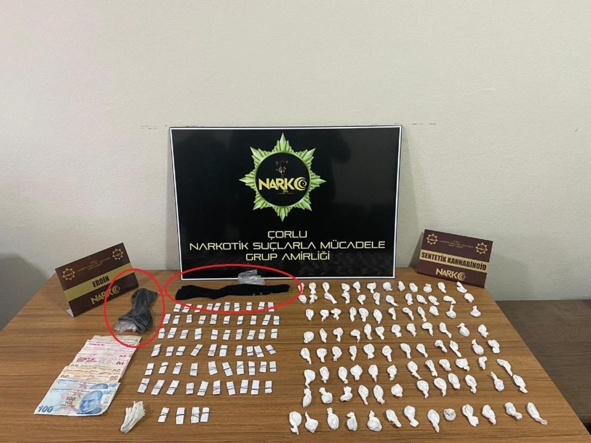 Uyuşturucuyu kokmuş &ccedil;oraplara saklamışlar