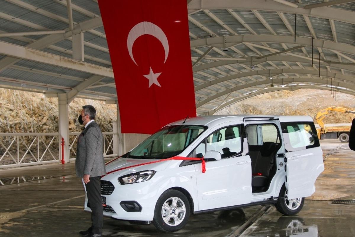 Yahyalı İl&ccedil;e Sağlık M&uuml;d&uuml;rl&uuml;ğ&uuml;&rsquo;ne ara&ccedil; hibesi yapıldı