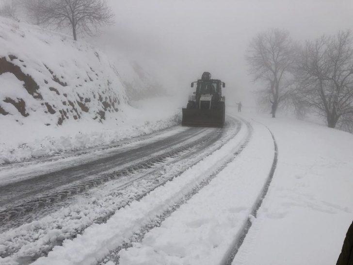 Aydın’da karla mücadele çalışmaları devam ediyor G4