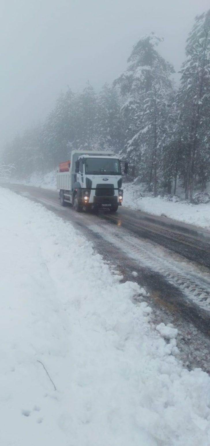 Aydın’da karla mücadele çalışmaları devam ediyor G5