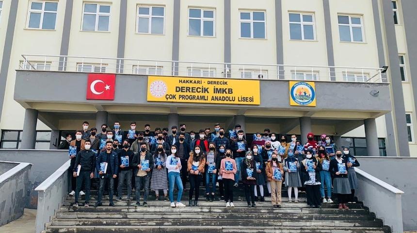 Derecikli &ouml;ğrencilere eğitim desteği