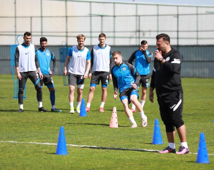 Çaykur Rizespor Teknik Direktörü Uygun: "Galatasaray deplasmanından puanla dönmek istiyoruz" G3