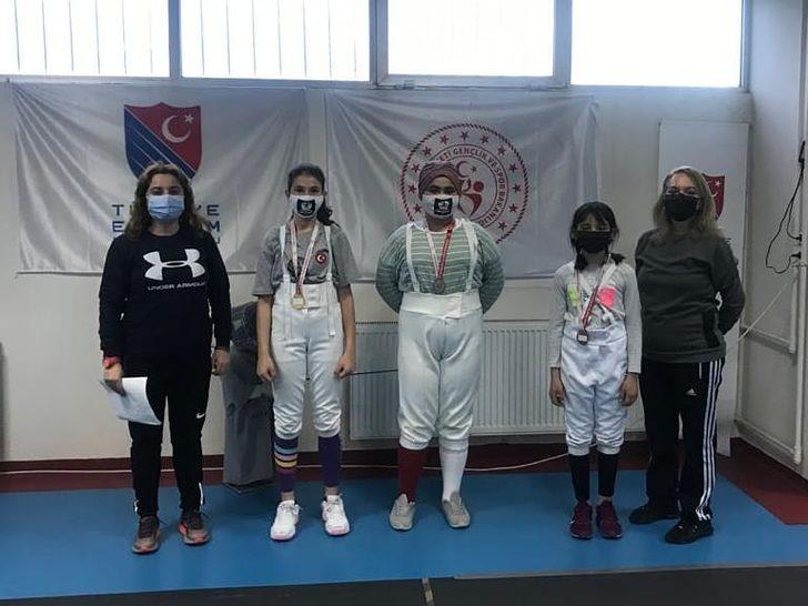 Kılıçlar 18 Mart Çanakkale şehitleri için yarıştı G2