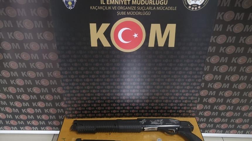 Mersin&rsquo;de tefecilik yaptıkları iddiasıyla 6 kişi g&ouml;zaltına alındı