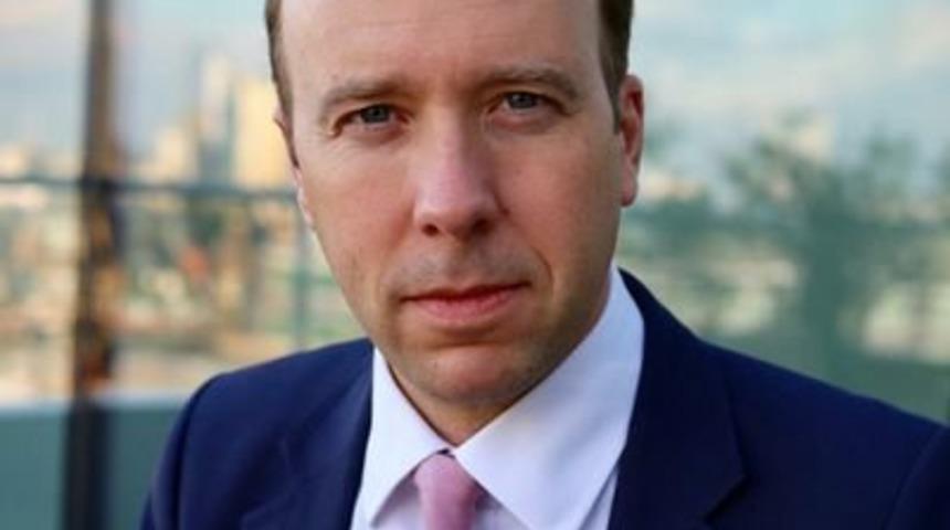 İngiliz Sağlık Bakanı Hancock'tan AstraZeneca ısrarı: Aşıyı yaptırın