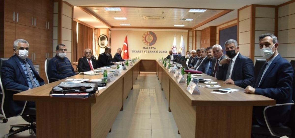 Malatya&rsquo;da &ldquo;Mesleki Eğitim Zirvesi&rdquo; toplantısı yapıldı