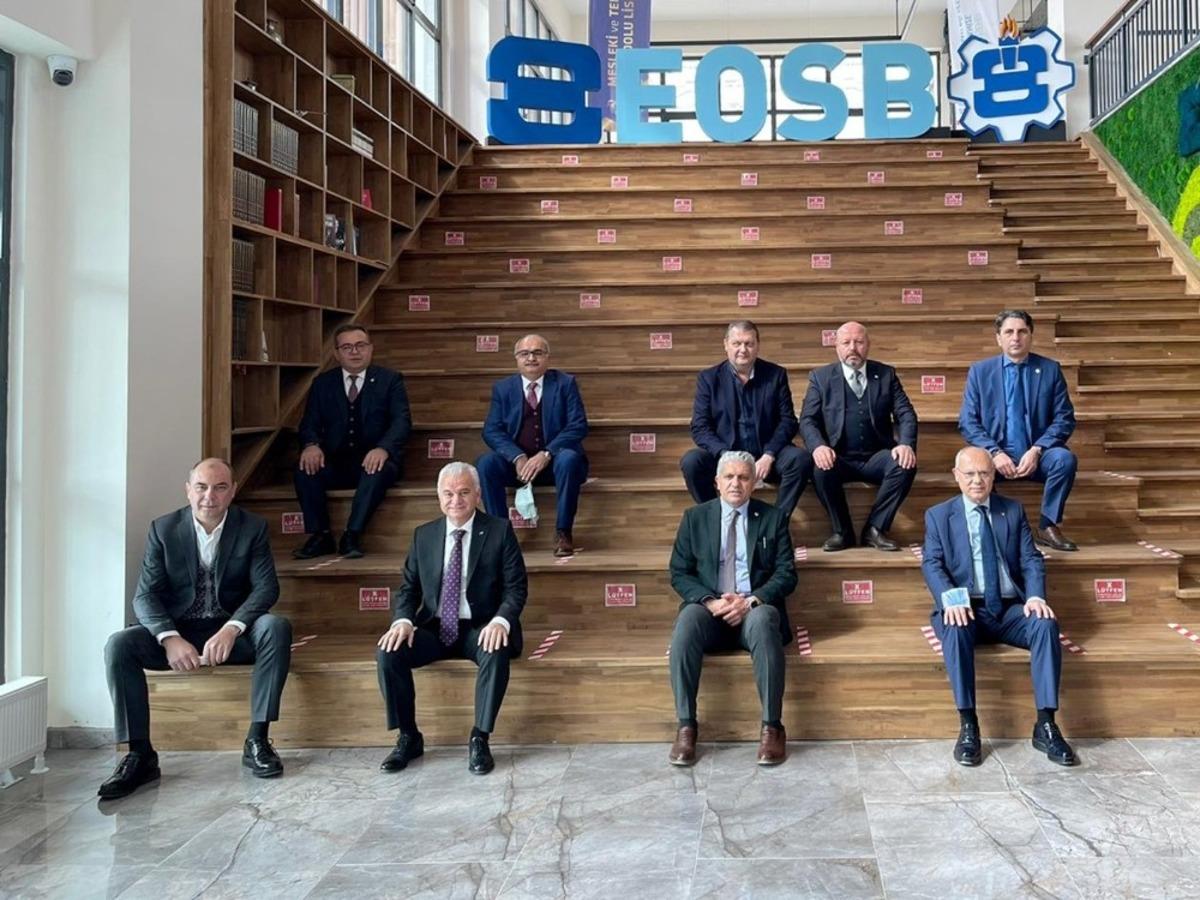 Ekonominin başkanları &Ouml;zel EOSB Meslek Lisesinde incelemelerde bulundu