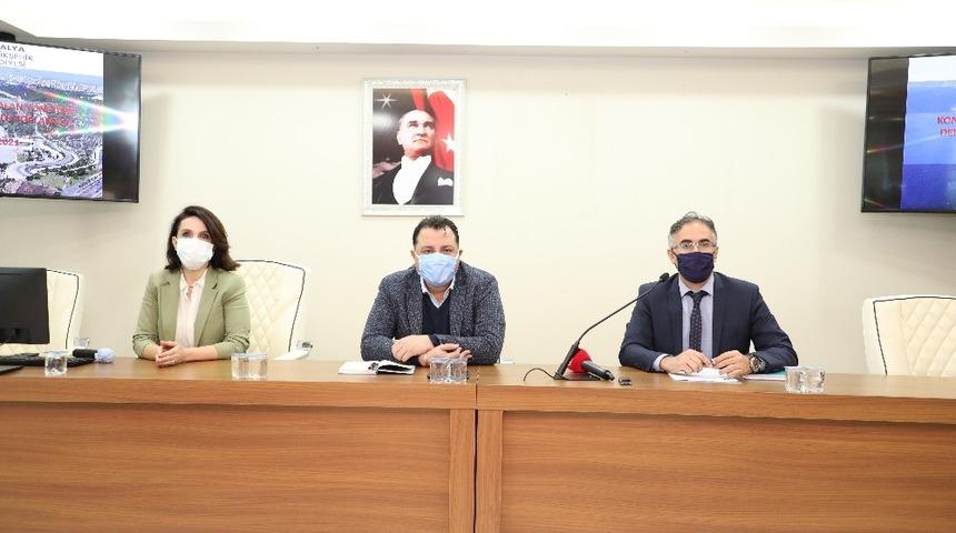 Konyaaltı Sahili Alan Y&ouml;netimi sezona hazırlık toplantısı yaptı