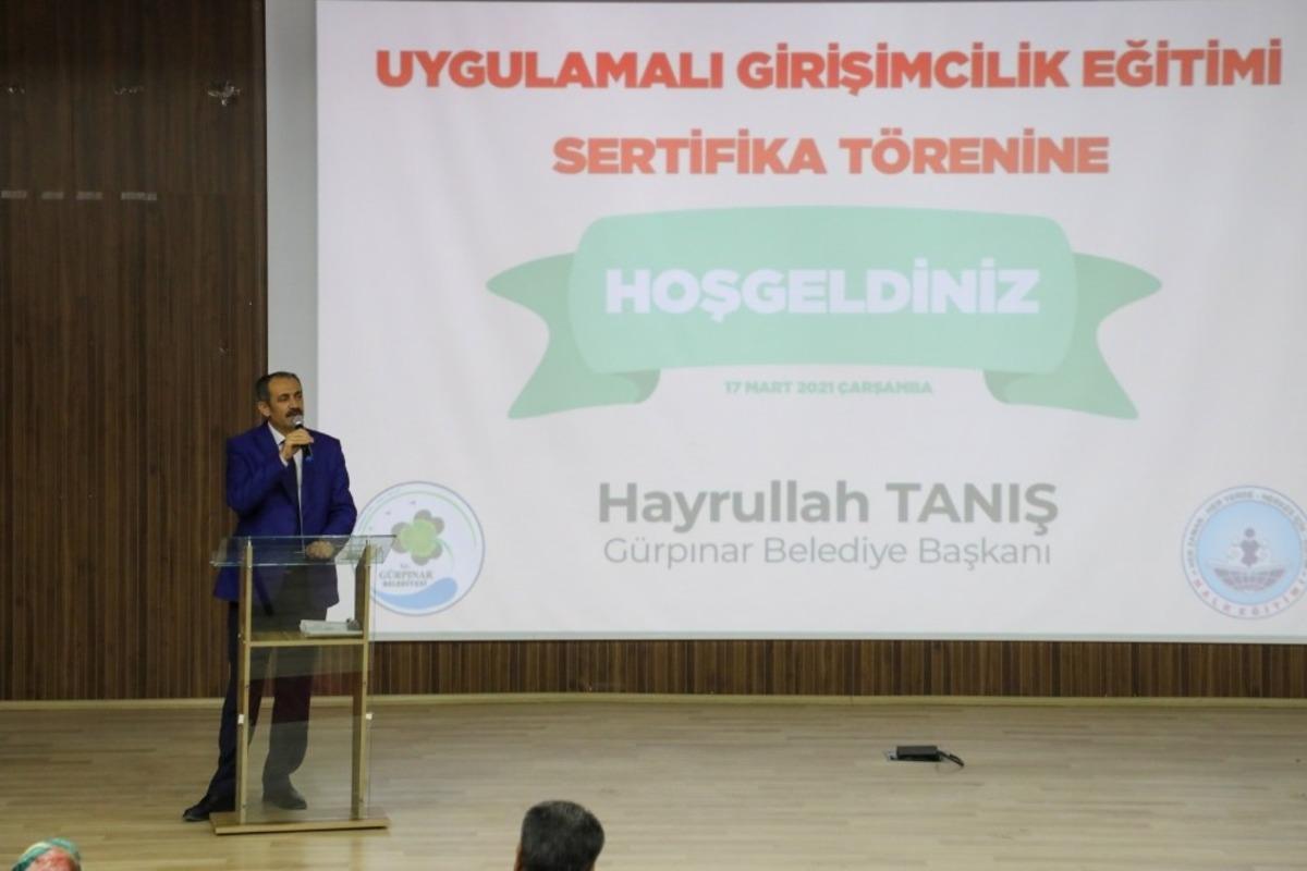 G&uuml;rpınar&rsquo;da &lsquo;Uygulamalı Girişimcilik Eğitimi Sertifika T&ouml;reni&rsquo; yapıldı