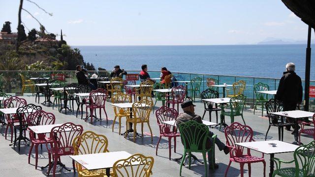 Tophane Çay Bahçesi açıldı