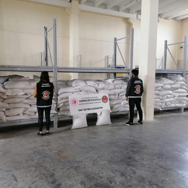 Gaziantep&rsquo;te 700 bin lira değerinde ka&ccedil;ak i&ccedil; fıstık ele ge&ccedil;irildi 1