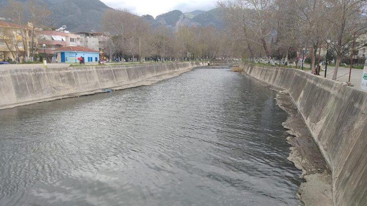 Şahinderesi temizleniyor G3