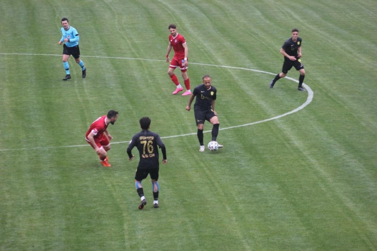 3. Lig: Osmaniyespor FK: 1 - Elazığ Karako&ccedil;an FK: 3