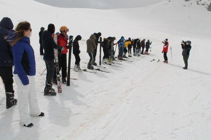 2 bin 800 rakımda kayak keyfi G3