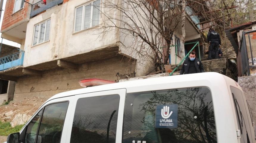 37 yaşındaki vatandaş yatağında &ouml;l&uuml; bulundu