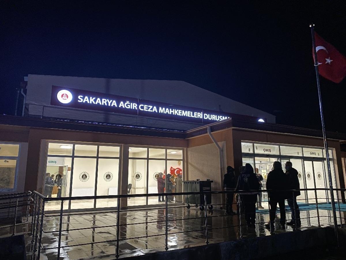 M&uuml;şteki avukatlarının beyanları sonrasında s&ouml;z hakkı alan sanık Y.C.: &ldquo;Bu insanlar y&ouml;nlendirilerek yalan beyan vermişlerdir&rdquo;