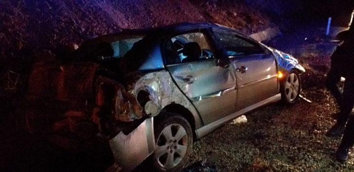 Darende’de otomobil yoldan çıktı: 3 yaralı G2
