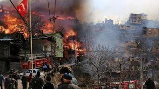 Dereiçi köyünde yangın! Felaketin boyutu gün ağarınca ortaya çıktı