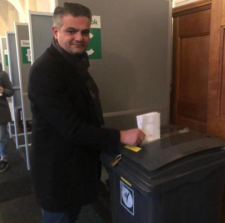 Hollanda'da ipi 4'üncü kez Mark Rutte göğüsledi G4