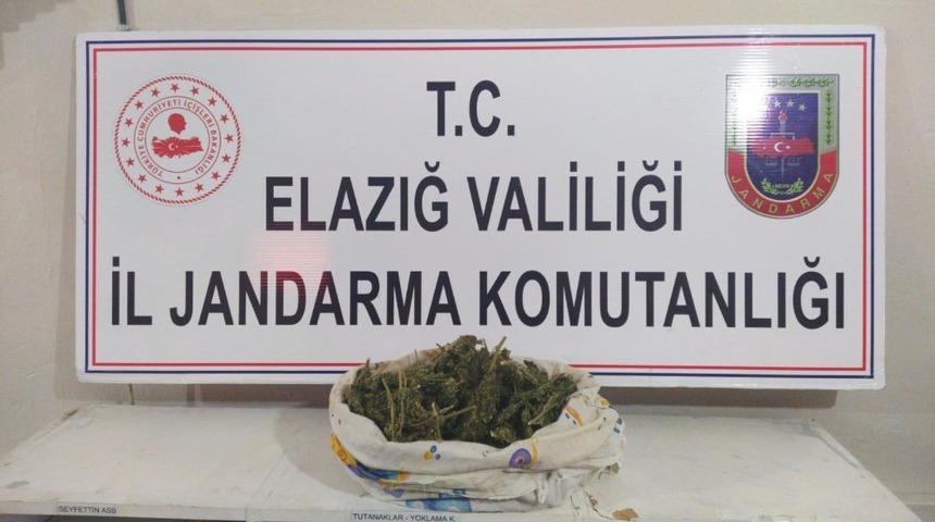 Elazığ&rsquo;da jandarma ekipleri, 1 ş&uuml;pheliyi uyuşturucu ile yakaladı