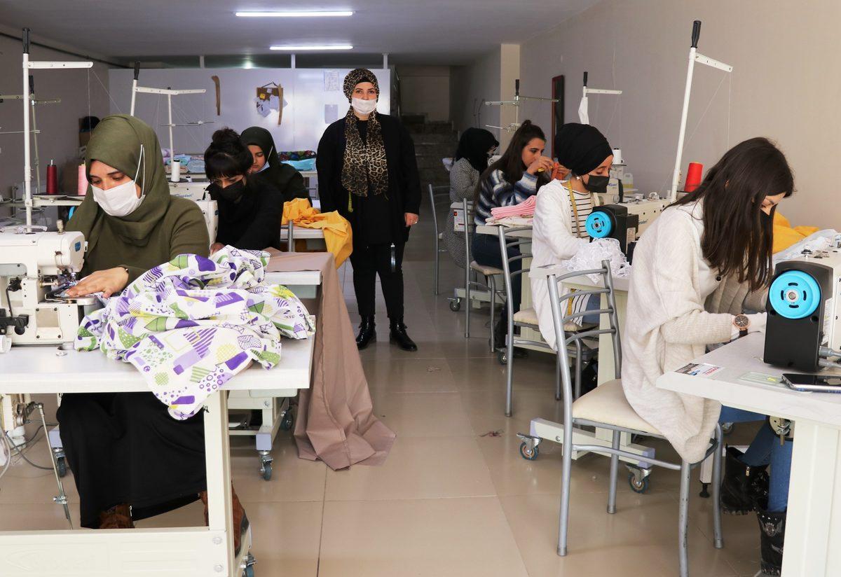 Kadin Girisimci Kosgeb Ile Hayallerini Gerceklestirdi Finans Haberlerinin Dogru Adresi Mynet Finans Haber