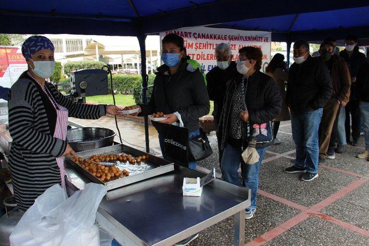 Trafik polislerinden şehitler için lokma hayrı G3