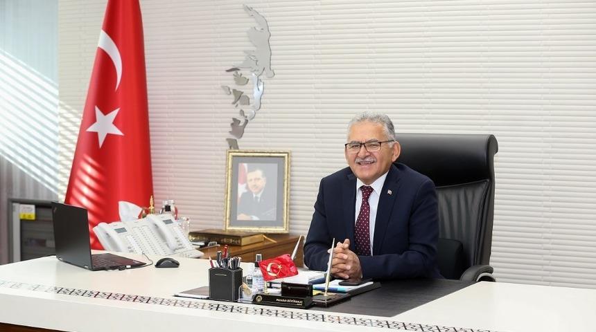 Başkan B&uuml;y&uuml;kkılı&ccedil;: &ldquo;Yaşlılarımız, dua kaynağımız ve her zaman baş tacımızdır&rdquo;