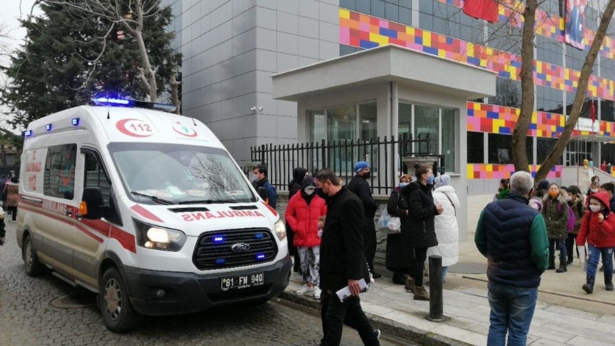 D&uuml;zce&rsquo;de 1.sınıf &ouml;ğrencisi pencereden d&uuml;şt&uuml;