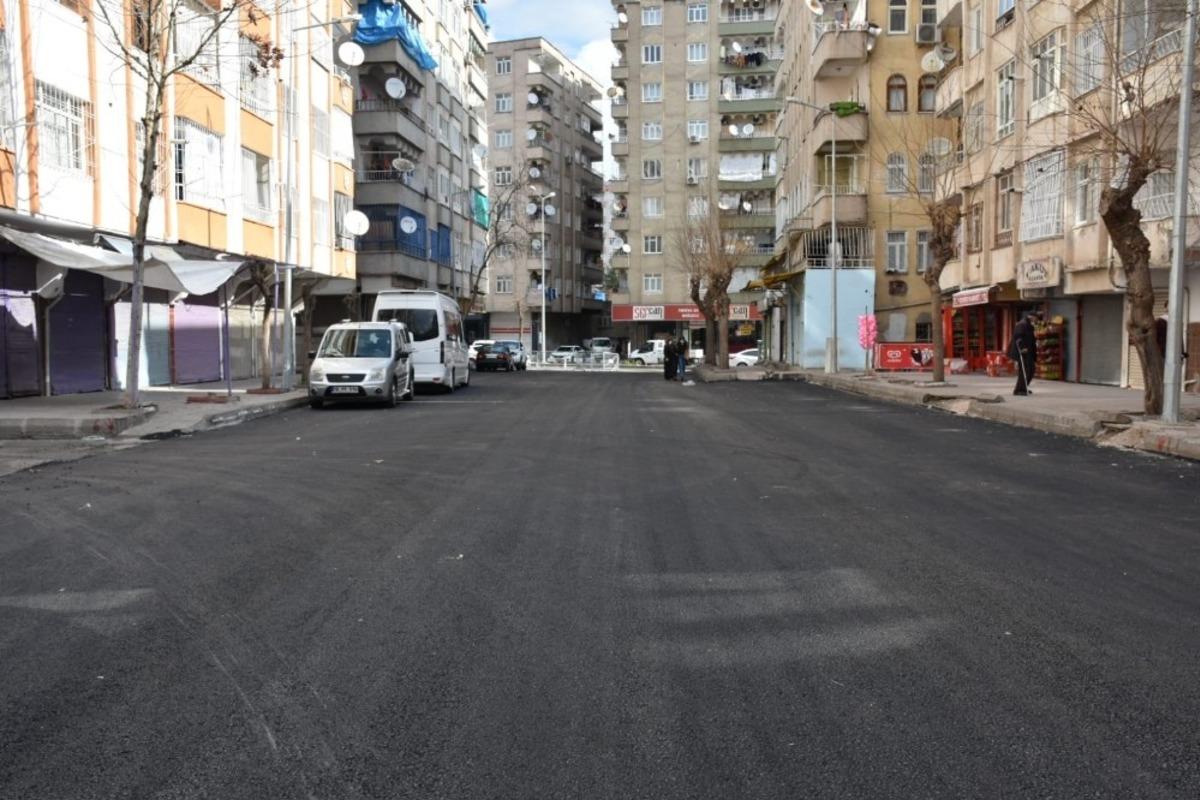 Bağlar Belediyesi, hizmet almayan b&ouml;lge bırakmıyor