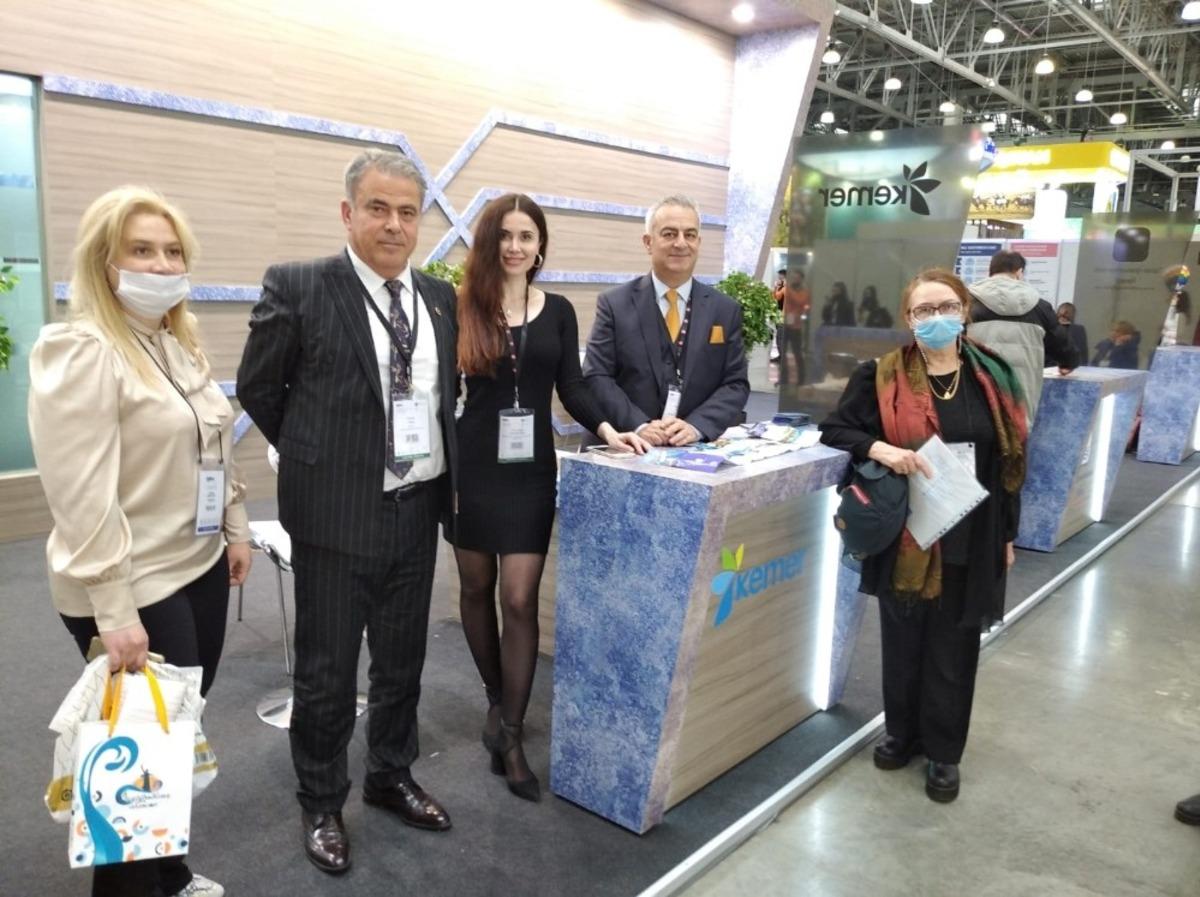 Rus turisler Kemer&rsquo;i &ouml;zlemiş